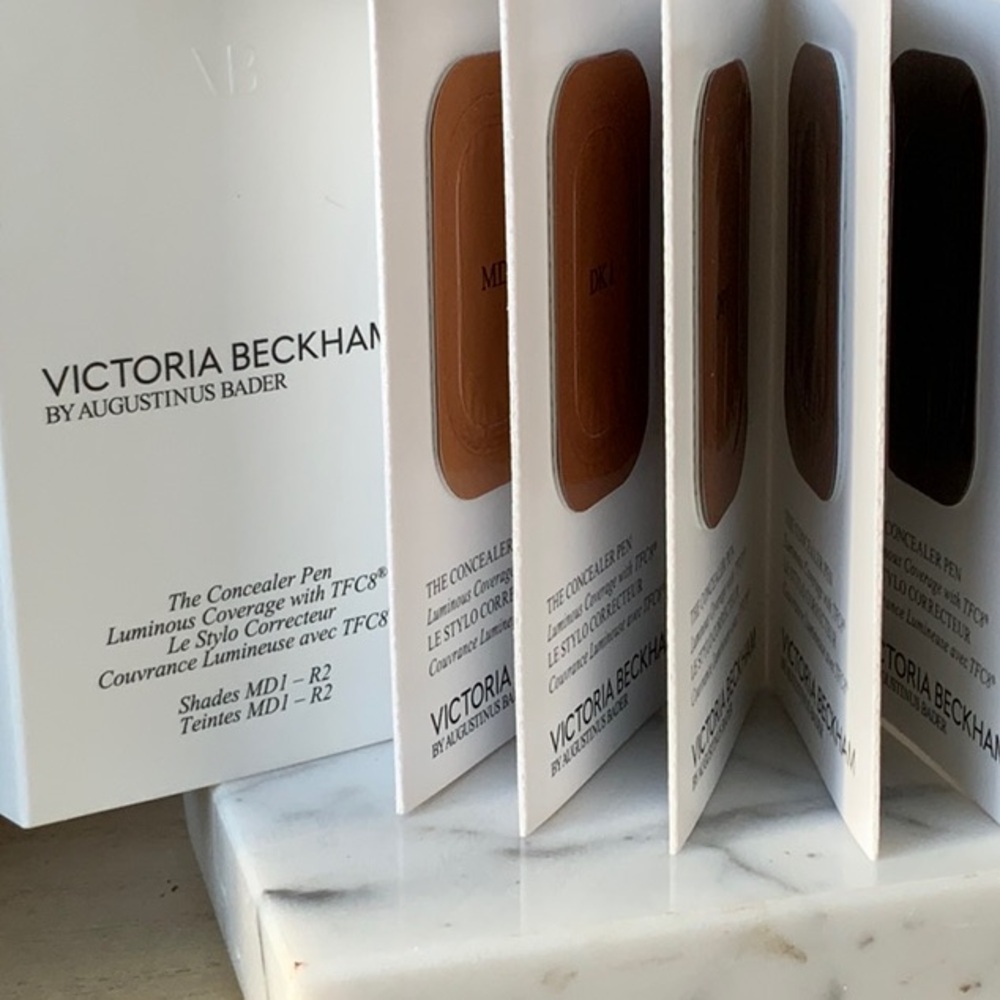 The Concealer Pen by Victoria Beckham x Augustinus Bader shades MD1-R2